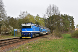 754 049